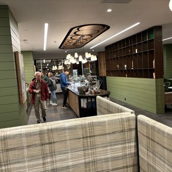 Escape Lounge - Serving area - Airport Lounges Near Me - Portland, Oregon Escape Lounge - Serving area - Airport Lounges Near Me - Portland, Oregon