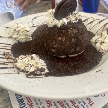 Paradise Cove Beach Cafe - Oreo ball - American Near Me - Malibu, California