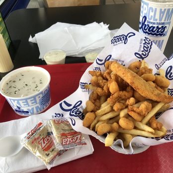 Ivar's Seafood Bar - Clam chowder and combination seafood basket - Seafood Near Me - Renton, Washington Ivar's Seafood Bar - Clam chowder and combination seafood basket - Seafood Near Me - Renton, Washington
