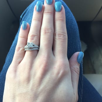Nail Palace - 100 times better after Linh fixed them for me and painted them the color I asked for the first time! - Nail Salons Near Me - Mill Creek, Washington