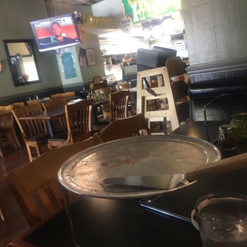 Ghiringhelli's Pizzeria - Pizza Near Me - Fairfax, California