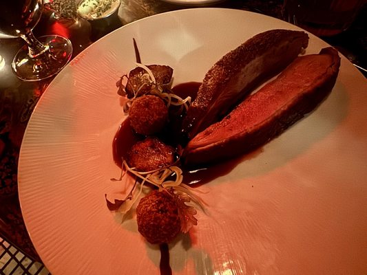 314 W 11th St by null