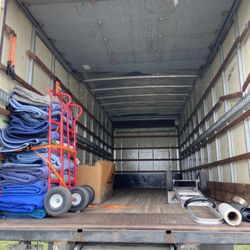 Clean truck before and after a move is completed in Austin.