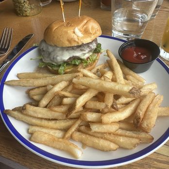 Swift Tavern - TAVERN CHEESEBURGER* - Bars Near Me - Chicago, Illinois Swift Tavern - TAVERN CHEESEBURGER* - Bars Near Me - Chicago, Illinois