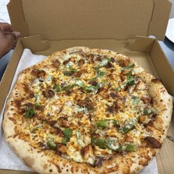 Bruno's Pizza Factory - Chicken Masala Pizza