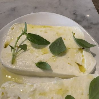 Artie's - Daily mozzarella - Pizza Near Me - Maplewood, New Jersey