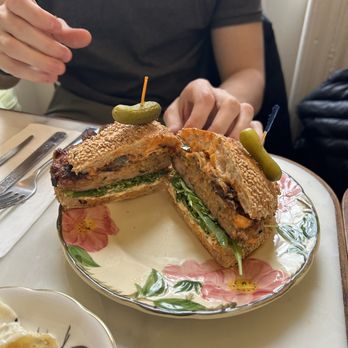 SALTY LUNCH LADY’S LITTLE LUNCHEONETTE - Updated March 2025 - 252