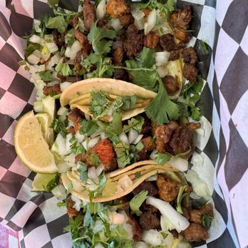 Jalistaco - The al pastor tacos were delicious! - Food Trucks Near Me - Goodyear, Arizona