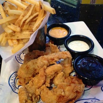 Dave & Buster's Orlando - Golden Chicken Fingers - American Near Me - Orlando, Florida