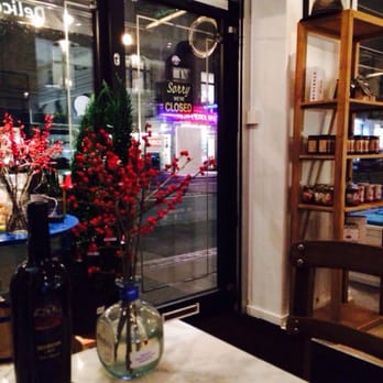 Deligreco - Delicatessen Near Me - Frederiksberg, 84