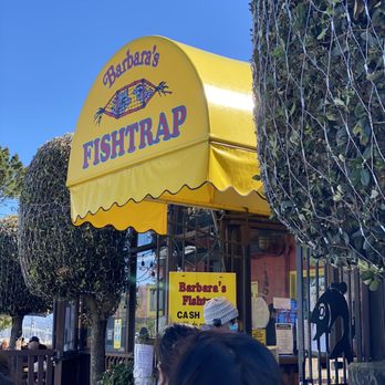 Barbara's Fishtrap - Entrance (CASH ONLY) - Seafood Near Me - Half Moon Bay, California