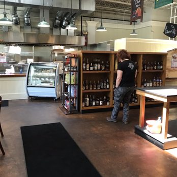 Brown Barrel - Wine & spirits - American Near Me - Midway, Kentucky