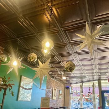 McAdoo's - Holiday decor - Breakfast & Brunch Near Me - Elko, Nevada