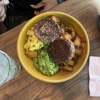 Buena Vida Tapas Bar - Spanish Near Me - Atlanta, Georgia
