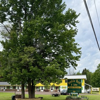 Sunshine Motel, Cabins and Campground - Resorts Near Me - Ontonagon, Michigan
