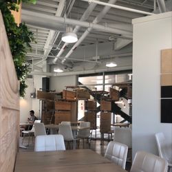 Heroes Coffee - Space efficient seating