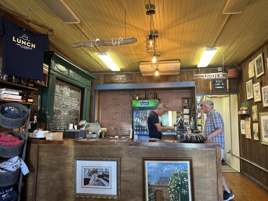Lunch Bar Harbor by null