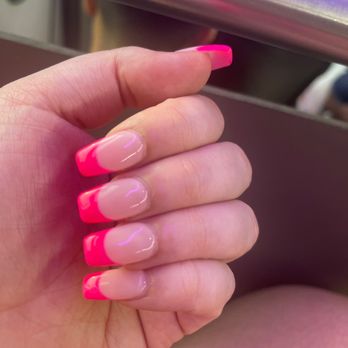 Tips & Toes Nails Spa - This is 4 days old. Cuticles aren't trimmed and the acrylic is layered on thick and not blended into my actual nails - Nail Salons Near Me - Niles, Illinois Tips & Toes Nails Spa - This is 4 days old. Cuticles aren't trimmed and the acrylic is layered on thick and not blended into my actual nails - Nail Salons Near Me - Niles, Illinois