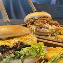 Miss Moonshine's - Moonshine's burgers