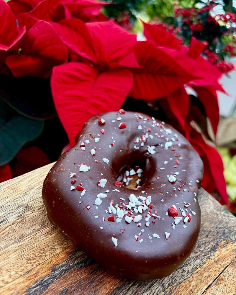 Overlook Produce, Bakery & Deli Logo