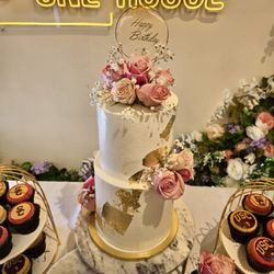 One House Bistro - Made in House Customized Cake