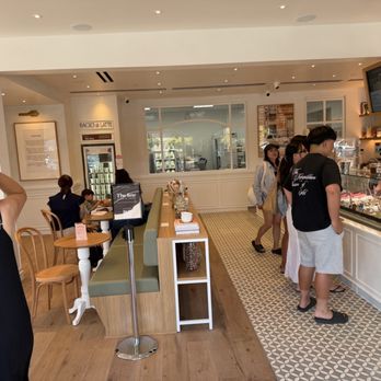 Bacio Di Latte - Indoor - Gelato Near Me - Del Mar, California