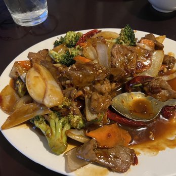 Chow's Chinese Restaurant - Szechuan Beef with onions, carrots, and broccoli. - Chinese Near Me - Oklahoma City, Oklahoma