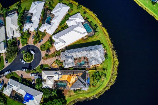 Polaris Roofing Logo