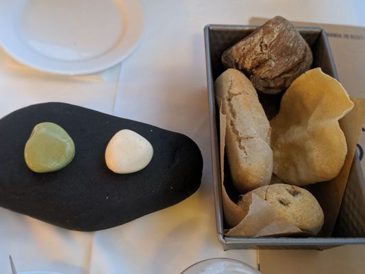 Restaurante F by null
