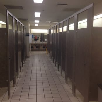 Adesa Golden Gate - Tons of stalls in the ladies room, I was really surprised! - Auction Houses Near Me - Tracy, California Adesa Golden Gate - Tons of stalls in the ladies room, I was really surprised! - Auction Houses Near Me - Tracy, California