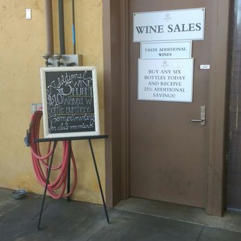 Lancaster Estate - Wine Tasting Room Near Me - Healdsburg, California