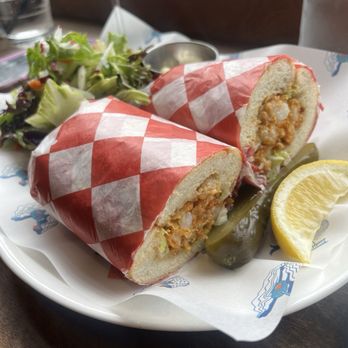 Water Bar - Shrimp PoBoy - Cocktail Bars Near Me - Arlington, Virginia Water Bar - Shrimp PoBoy - Cocktail Bars Near Me - Arlington, Virginia