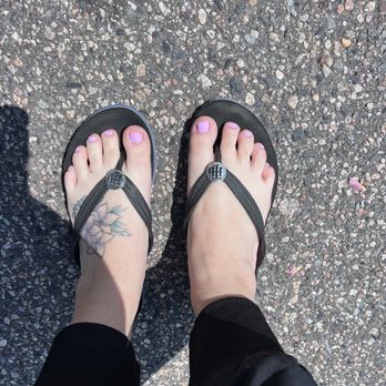 Salon V Nails & Spa - Nail Salons Near Me - Dartmouth, Massachusetts
