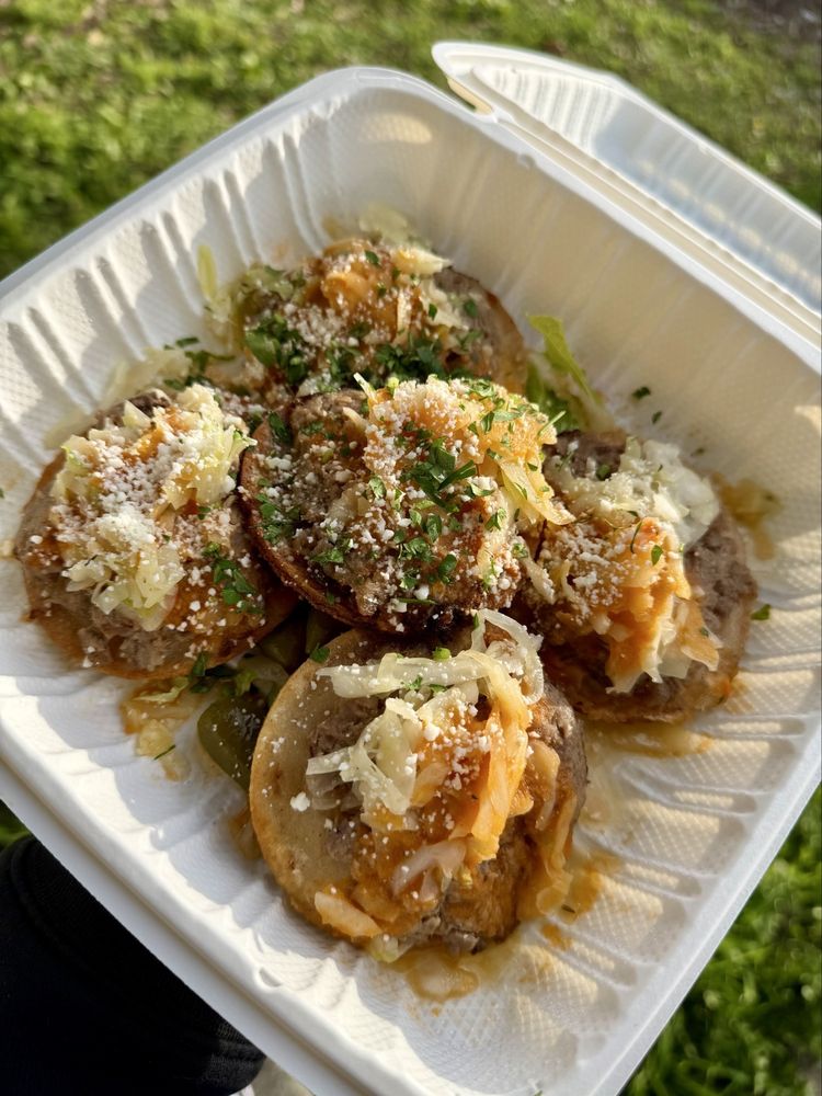Antojitos Guatemaltecos