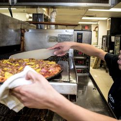 Donatos Pizza