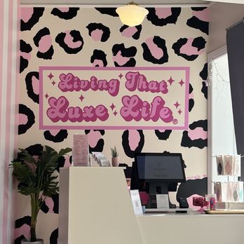 24Luxe Beauty Bar - Nail Salons Near Me - Flat Rock, Michigan