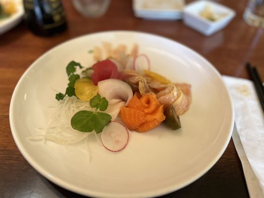 Tona Sushi Bar and Grill by null