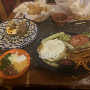 El Pinto - Grass Fed Green Chile Queso Burger & Baked Potato - New Mexican Cuisine Near Me - Albuquerque, New Mexico