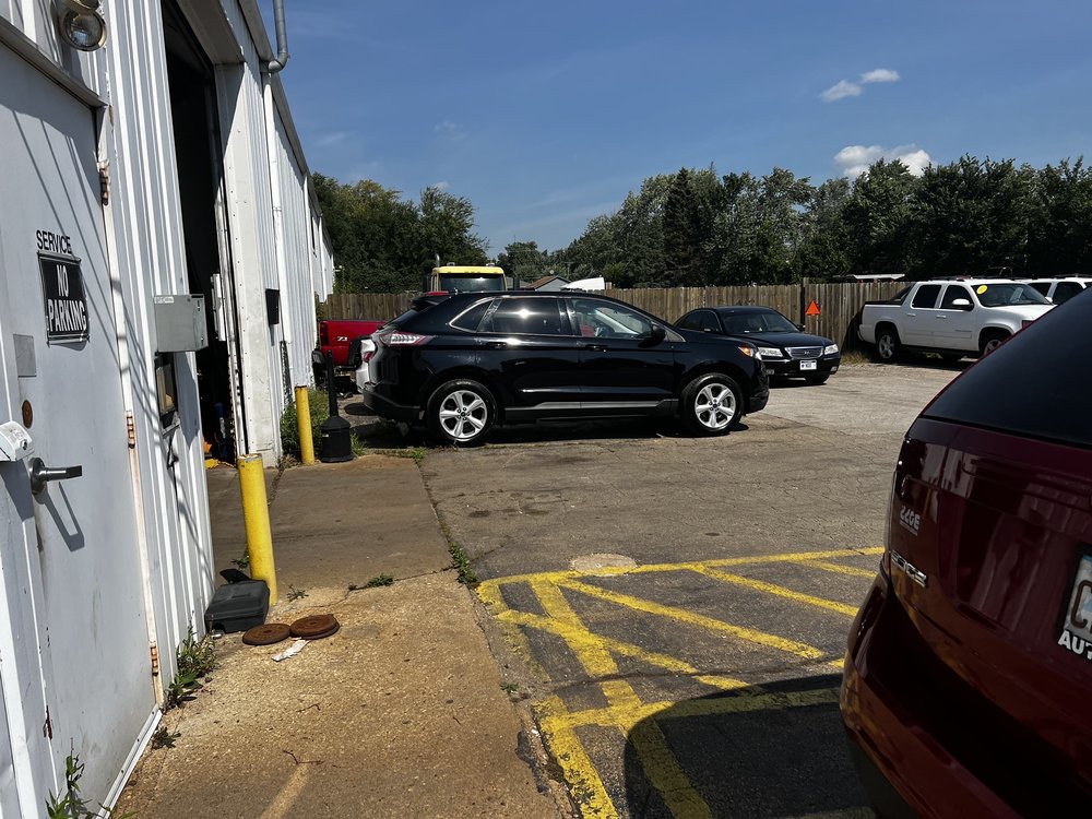 THE AUTO WAREHOUSE Updated September 2024 1542 E New York St