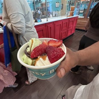 Easy Breezy Frozen Yogurt - Ice Cream & Frozen Yogurt Near Me - Corte Madera, California Easy Breezy Frozen Yogurt - Ice Cream & Frozen Yogurt Near Me - Corte Madera, California