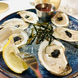 Elaine's Restaurant and Bar - Oysters with caviar