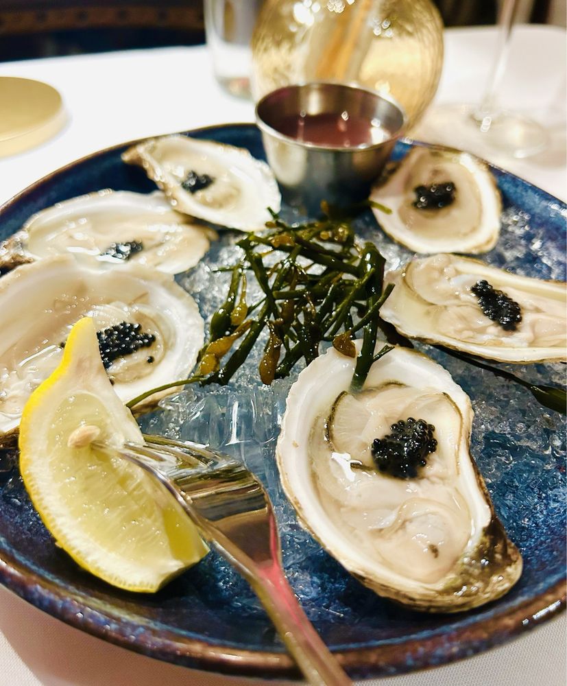 ELAINE’S RESTAURANT AND BAR Updated November 2024 109 Photos & 65