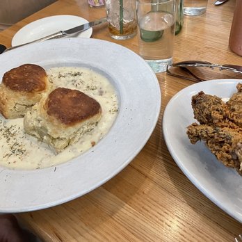 Colleen's Kitchen - Fried Chicken and Biscuits and Gravy - Southern Near Me - Austin, Texas Colleen's Kitchen - Fried Chicken and Biscuits and Gravy - Southern Near Me - Austin, Texas