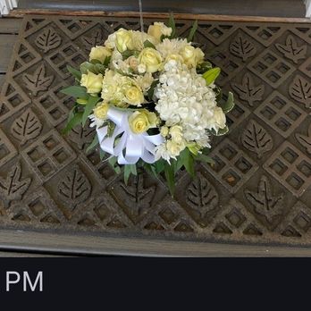 Simi Flowers and Gifts - Florists Near Me - Simi Valley, California