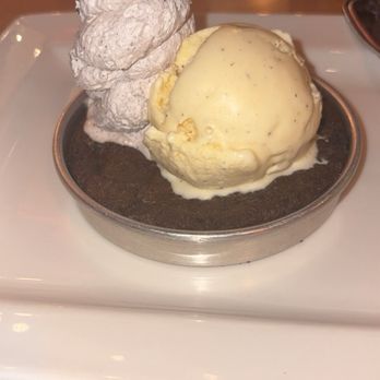 BJ's Restaurant & Brewhouse - Cookies 'N' Cream Pizookie - Breweries Near Me - Toms River, New Jersey