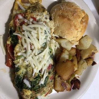 The Worker Bee Cafe - Piggy Mama Mia - Breakfast & Brunch Near Me - Carpinteria, California