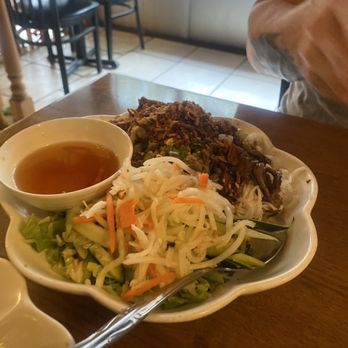Green Tree - 71. Vermicelli Bowl with Grilled Pork - Vietnamese Near Me - Seattle, Washington Green Tree - 71. Vermicelli Bowl with Grilled Pork - Vietnamese Near Me - Seattle, Washington