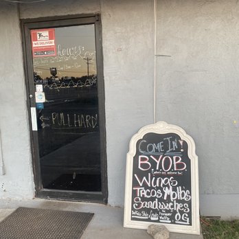 Street Eats - Hours online differ from actual restaurant hours written on door. BYOB - Tacos Near Me - San Angelo, Texas