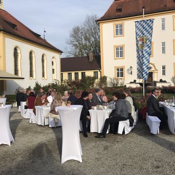 Schloss Aufhausen - Freie Trauungen im Schloss Aufhausen - Landmarks & Historical Buildings Near Me - Erding, BY