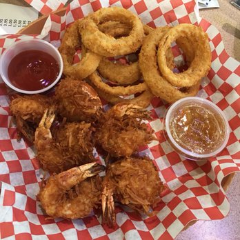 Fish N Tails Oyster Bar - Seafood Near Me - Plano, Texas